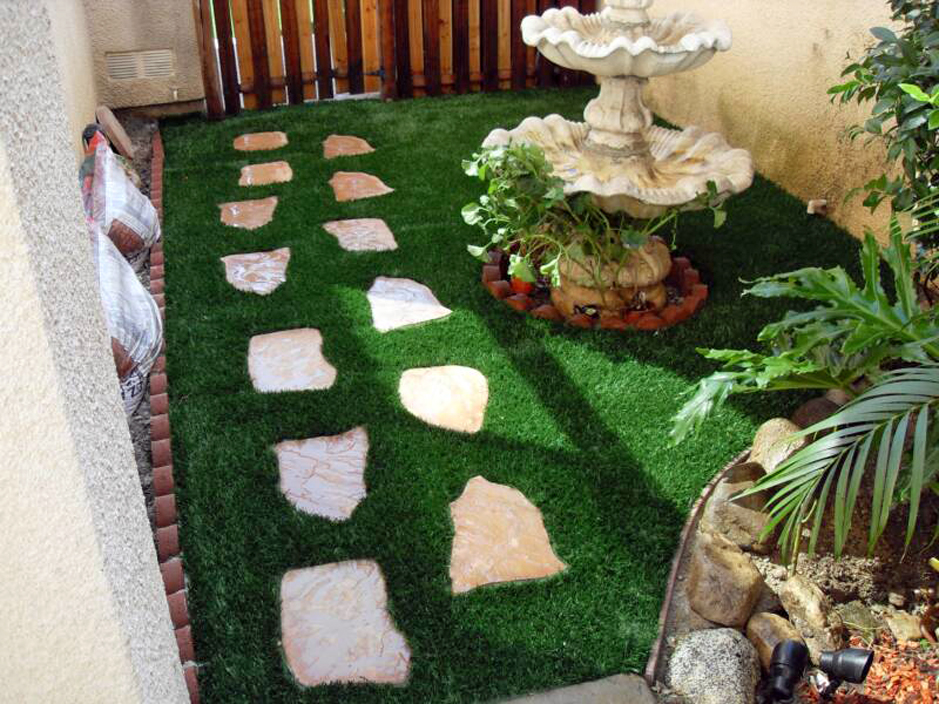 Artificial Grass Kingston, Tennessee Landscape Design ...