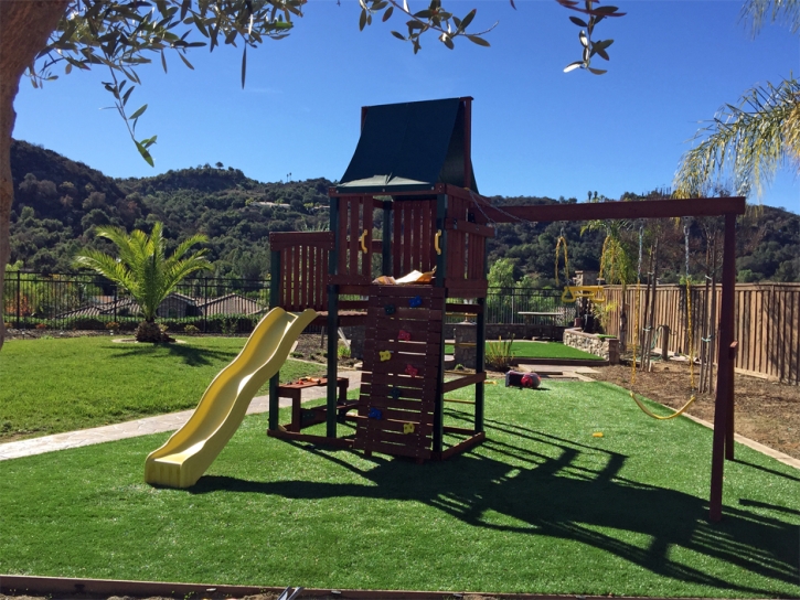 Green Lawn Bethel Springs, Tennessee Playground Flooring